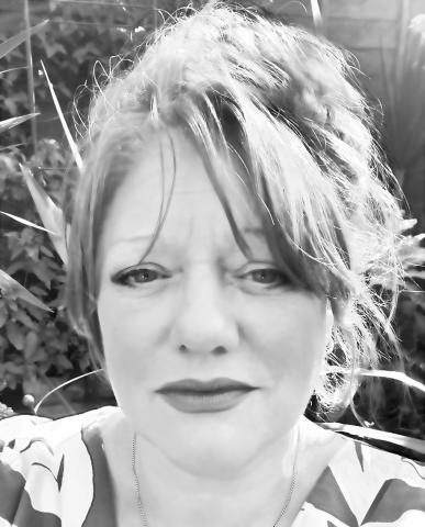Claire Richardson photo